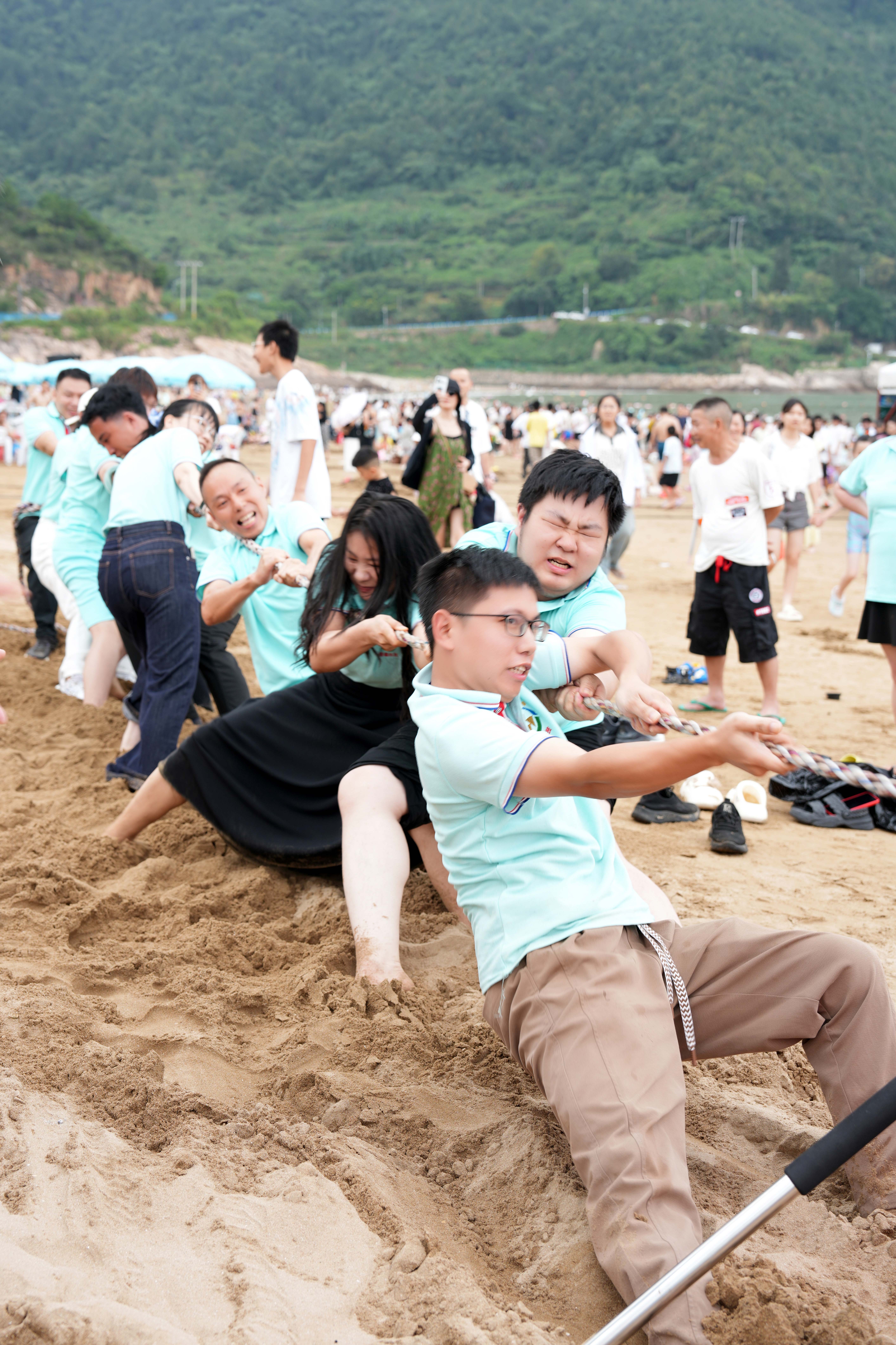 【三条三新材料】乘风破浪，共绘夏日新篇章